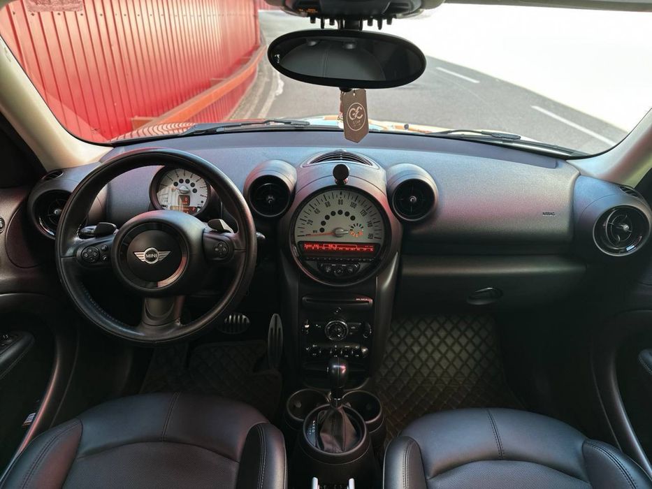Mini Countryman 2012 рік 1.6 бензин автомат передній привід, 162т. км.