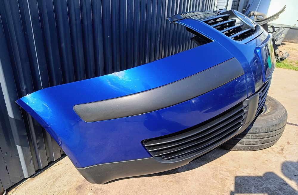 Zderzak przedni przód Passat B5 lift LC5X
