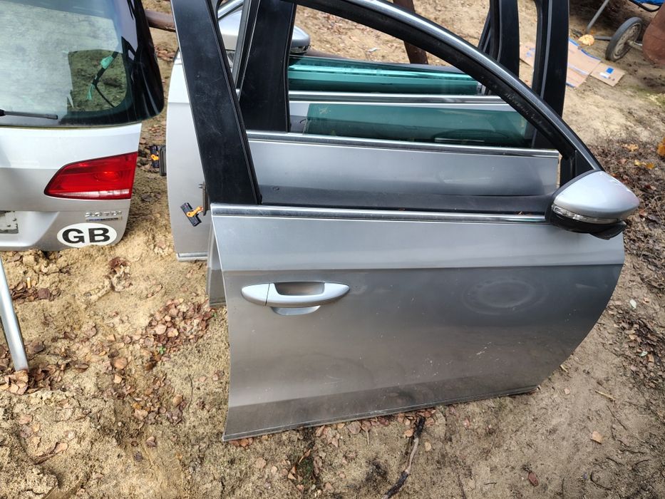 Drzwi prawe lewe przednie tylne passat b7 LA7W