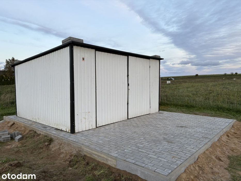 Działka budowlana 1008m² z mediami pod miastem
