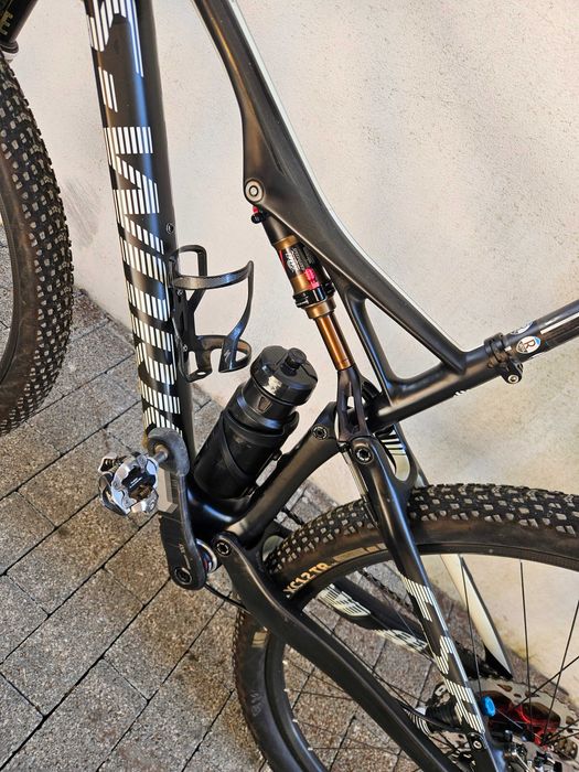 Vendo bicicleta btt Specialized Epic M