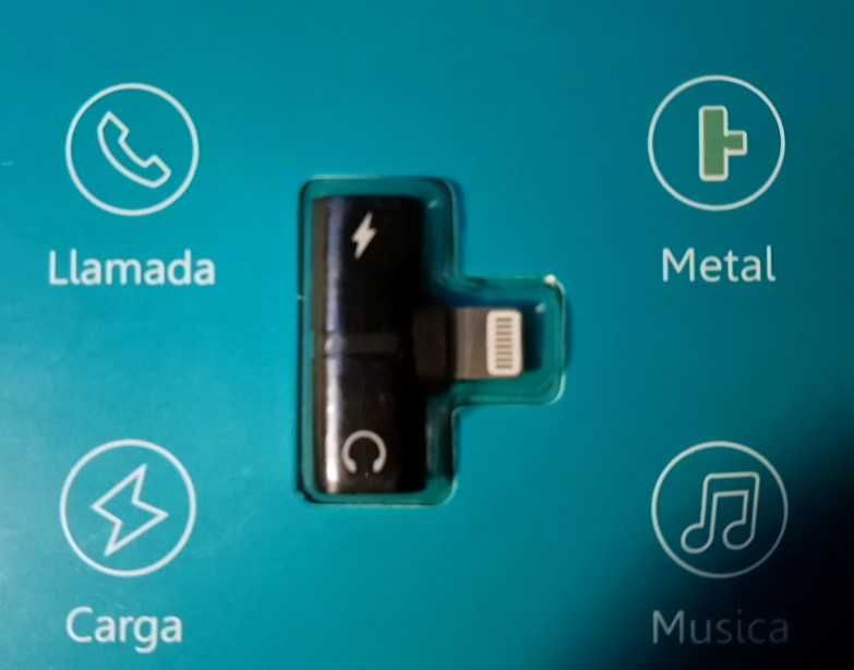 Adaptador Iphone 2 em 1 carga e música