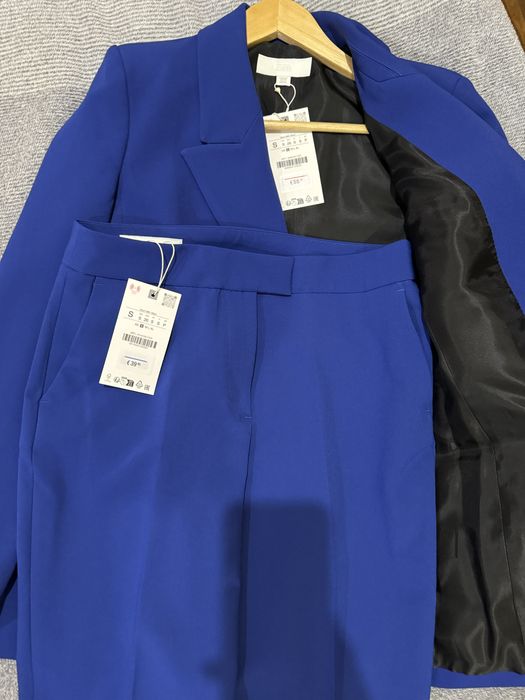 Класичний костюм від Zara