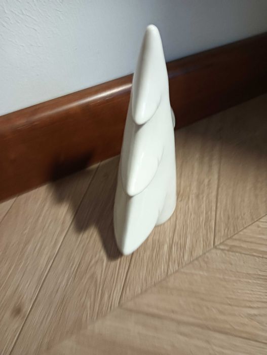 Ceramiczna ozdoba choinka Formano biała