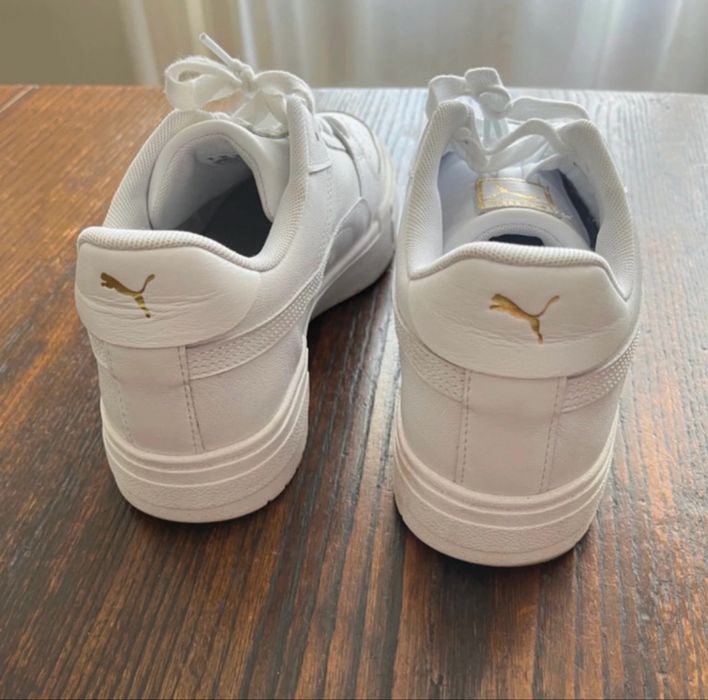 Tenis brancos Puma  42