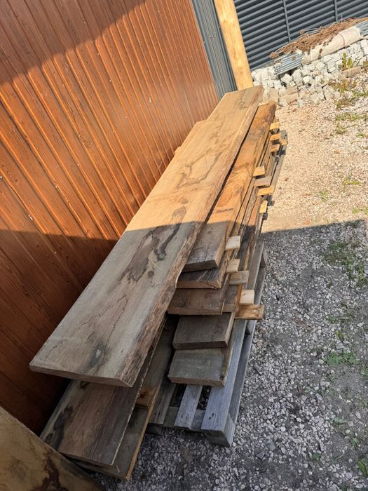 Deski dębowe leżakowane