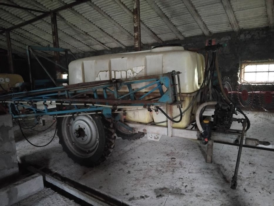 Оприскувач 2000 л.