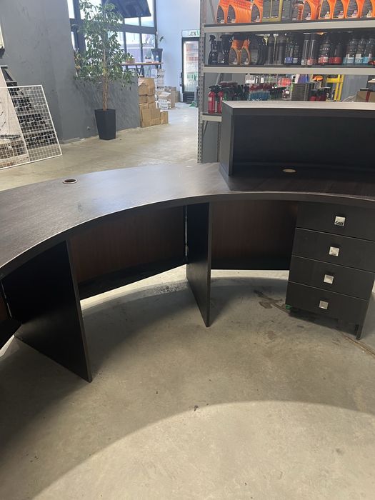 Стійка ресепшн. Стійка адміністратора. 2.8м довжина