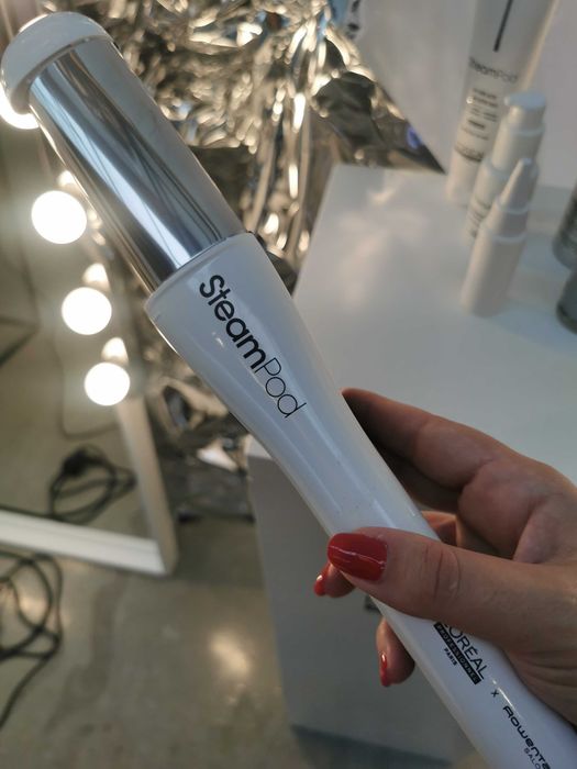 Alisador Profissional Steampod 4.0 Rowenta/L'Oréal LP7400