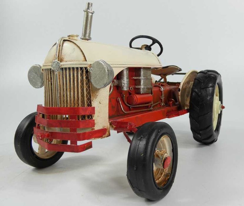 Metalowy TRAKTOR czerwono - beżowy ciągnik retro POJAZD