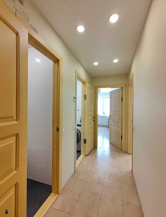 Продам 4к Красный камень, кирпич