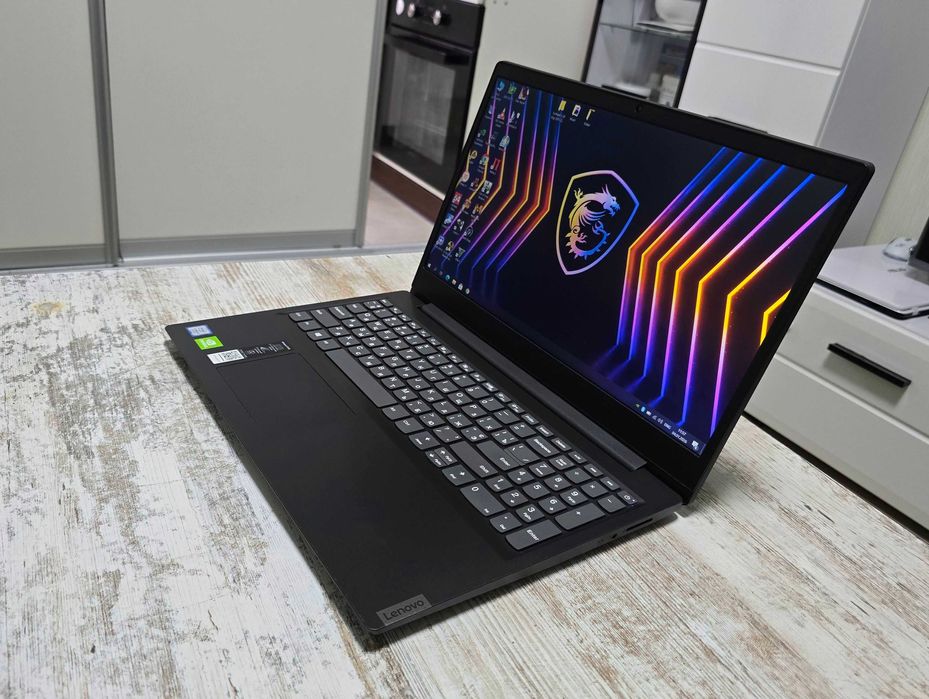 Игровой Lenovo 15.6"FullHD (Core i3 8gen/Nvidia MX110/SSD 256GB+500GB)