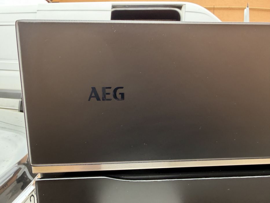 Духовка вмонтована AEG TP8SB731AT