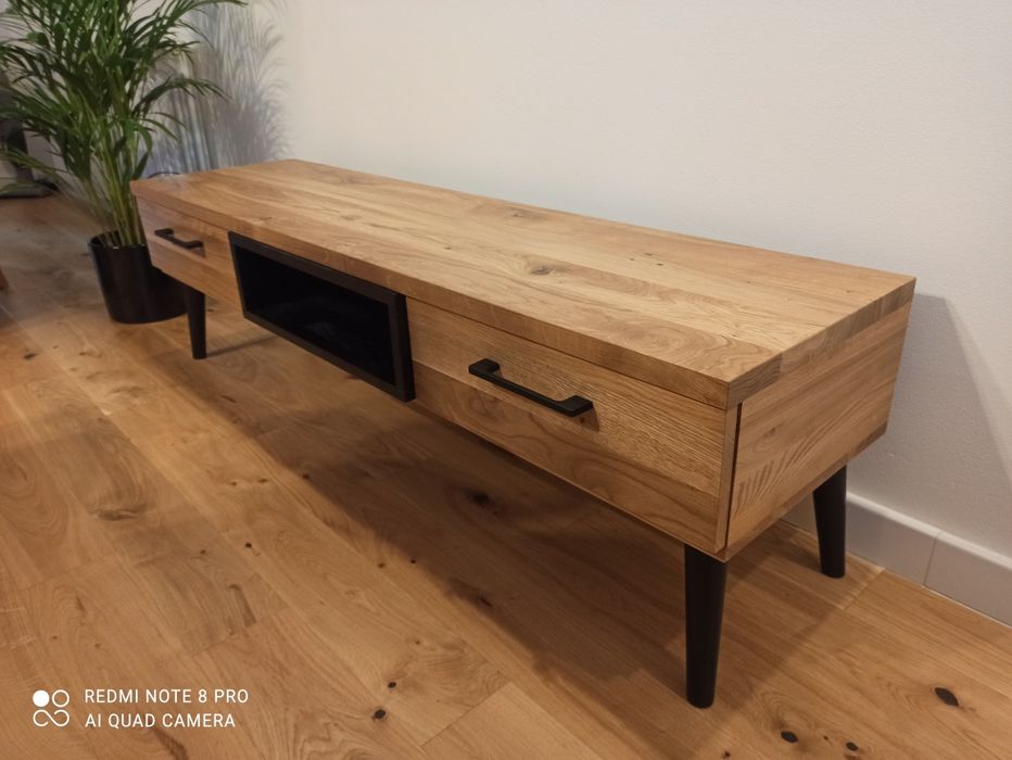 Szafka RTV ''Heda'' 150-200 cm lity dąb,  loft, lakier olej