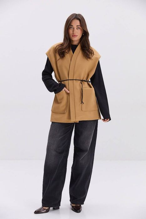 Жилет теплий коричневий