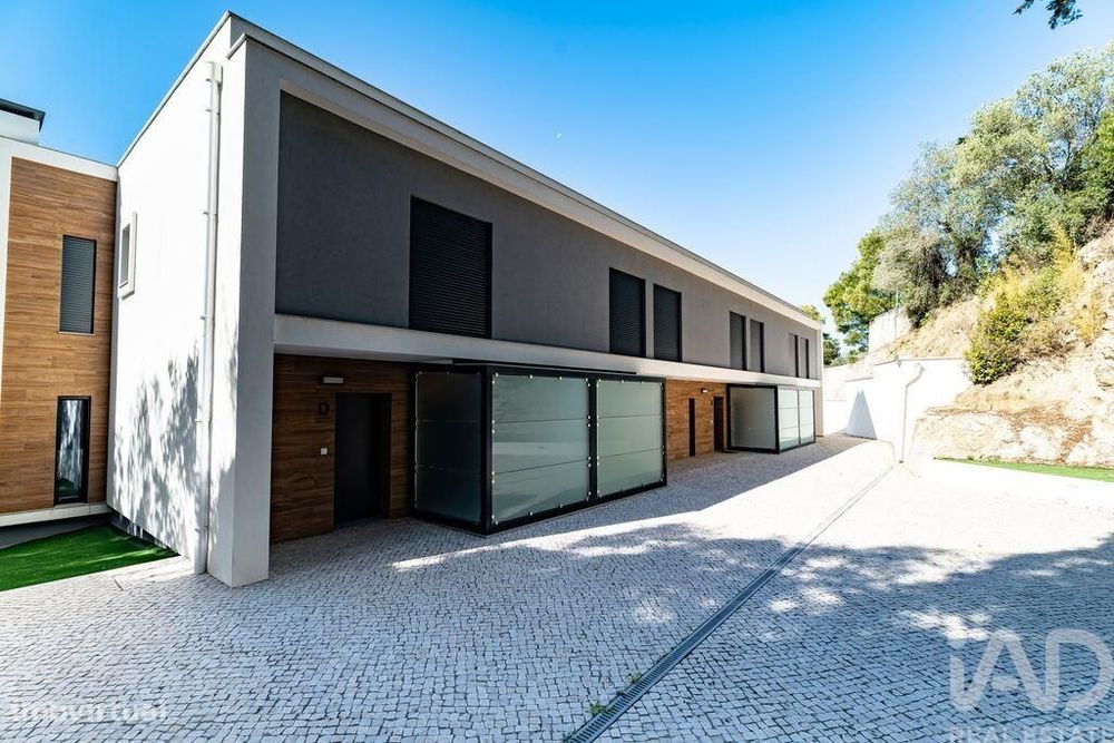 Casa / Villa T3 em Leiria, Pousos, Barreira e Cortes de 278,00 m2