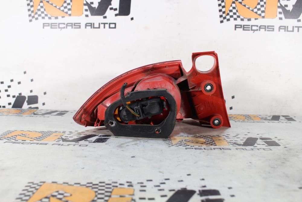 Farolim direito SEAT Leon (1P1)