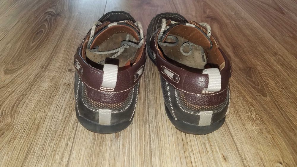 Buty CLARKS 41/42 27.5cm Skórzane mokasyny bardzo trwałe i solidne BDB