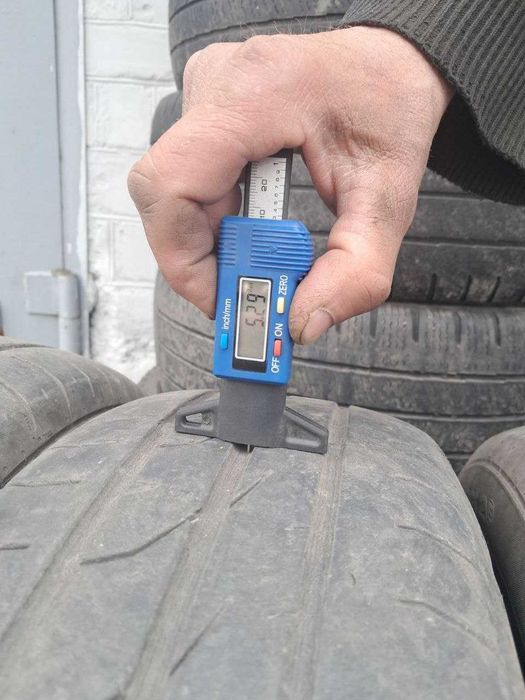 Продам б/в резину 195/65 R15