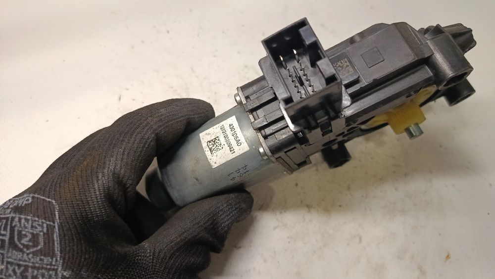 Motor vidro frente direito SKODA Fabia II Hatchback (542, 5J)