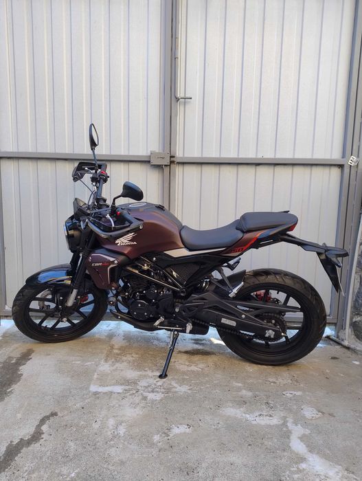 Мотоцикл Naked Rider CB250R
