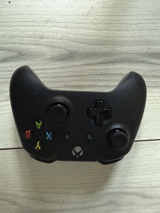 Oryginalny Pad Xbox One / Series / PC 1708