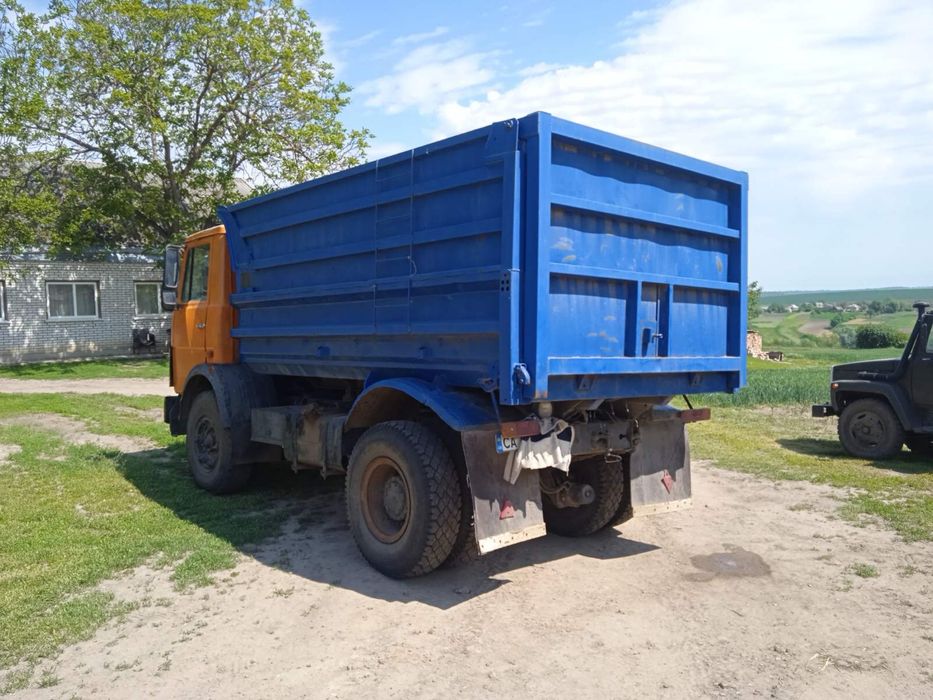 Продам МАЗ 5551