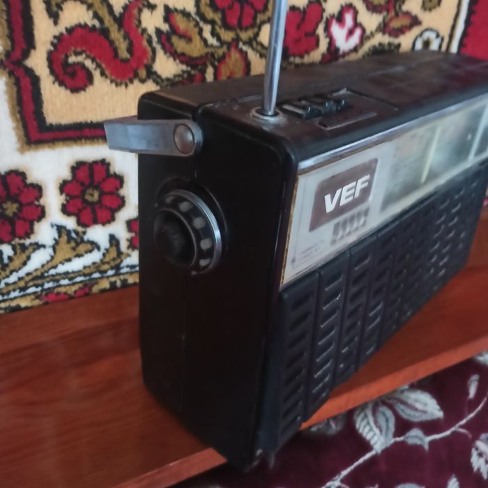 Радиоприемник VEF SPIDOLA 232