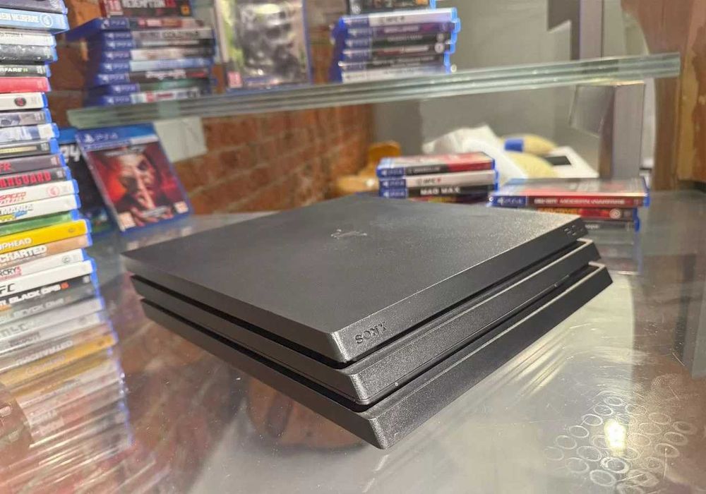 Приставка Sony PlayStation 4 Pro | 1ТБ | 2 Ревізія | + 7 Ігор | Ідеал
