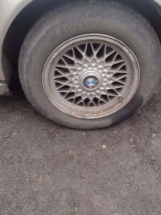 Продам запчастини бмв е34
