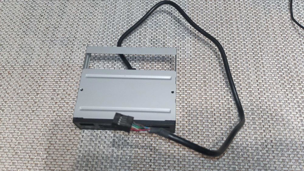 Czytnik kart SAMSUNG ALL-in-ONE SEMA SFD-321F