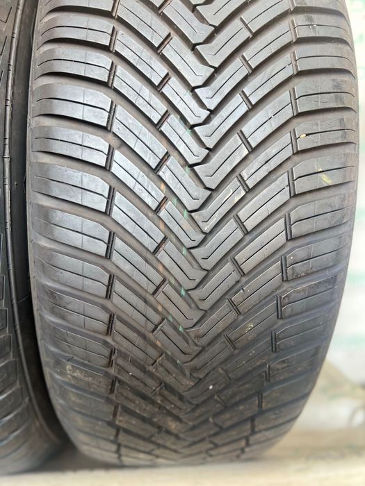 Скад шин б/в. 215/60 R17 Continental AllSeasonContact