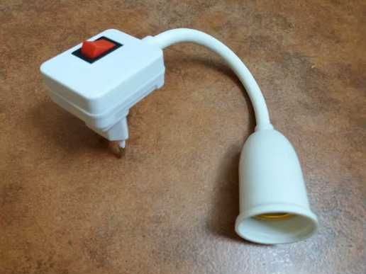 Світильник, нічник, патрон для лампи з вимикачем