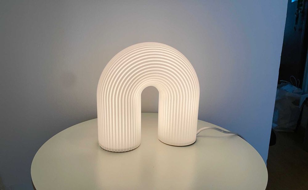 FERM LIVING * VUELTA * Candeeiro de Mesa * Table Lamp * Dinamarca * Design * Moderno