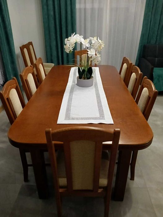 Stół 2m + 2 x 0.5m + 10 krzeseł