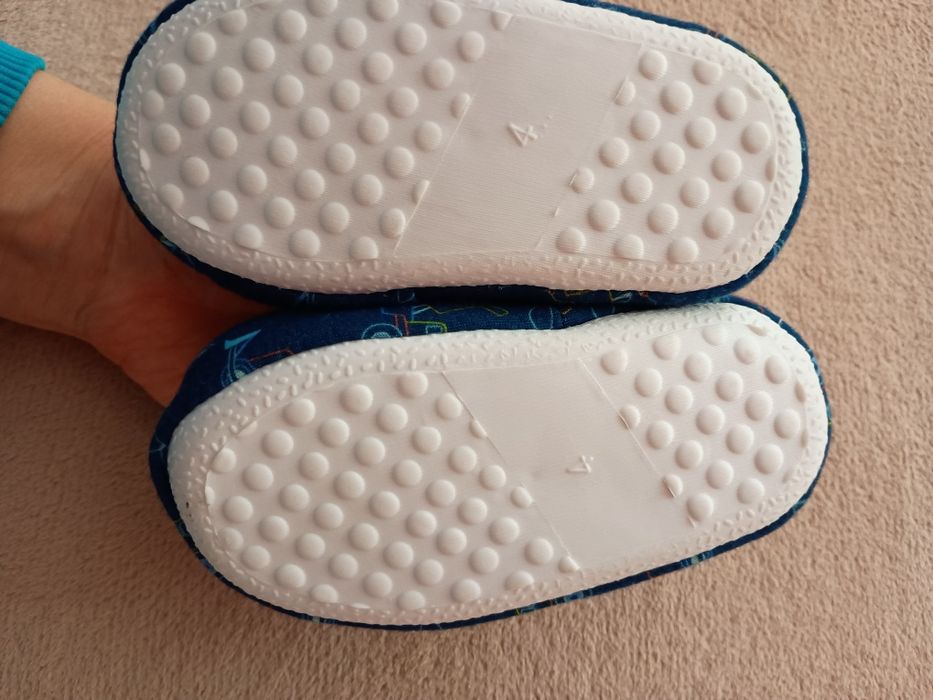 Тапочки Тапки м'які кімнатні нові 12 см устілка