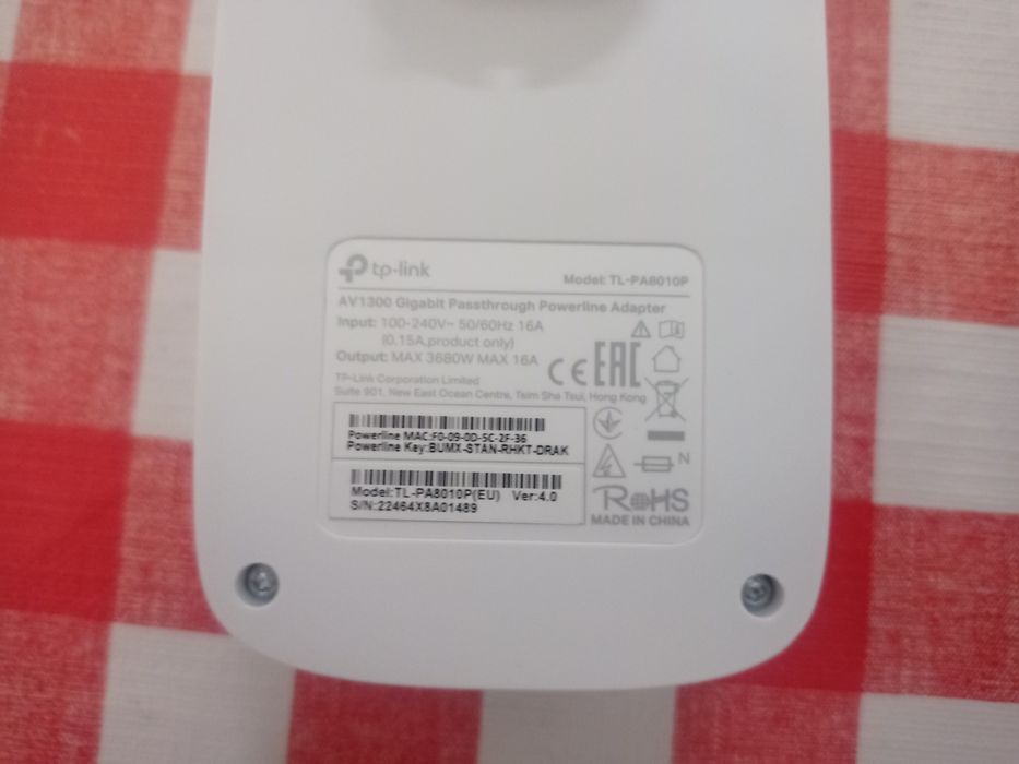 TP-Link TL - PA8010P Kit de início Powerline Passthrough Gigabit AV130