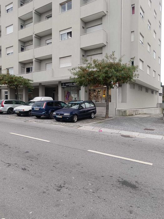 Espaço comercial ideal para sede de empresas