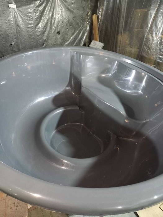 Пластикова вставка для вуличної купелі