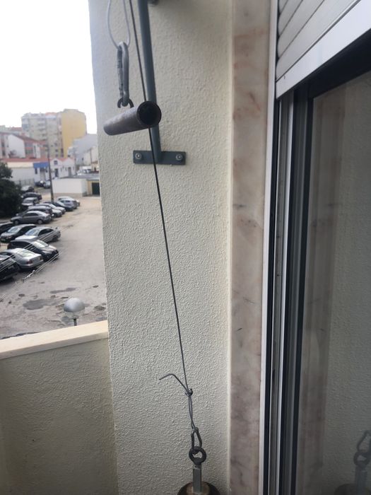 Alteres e puxador dorsal de parede