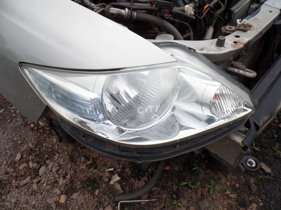 Sie6 Lampa przednia prawa honda city IV lift EU wysyłka