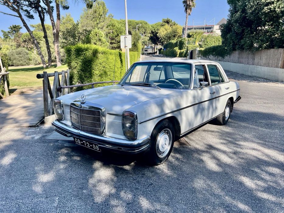 Mercedes Benz 220/8 W115 Gasolina Nacional