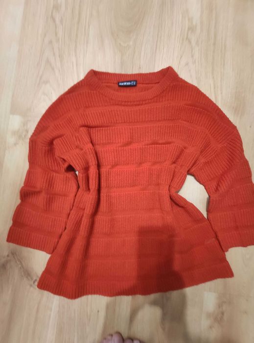 czerwony sweter rozmiar 38