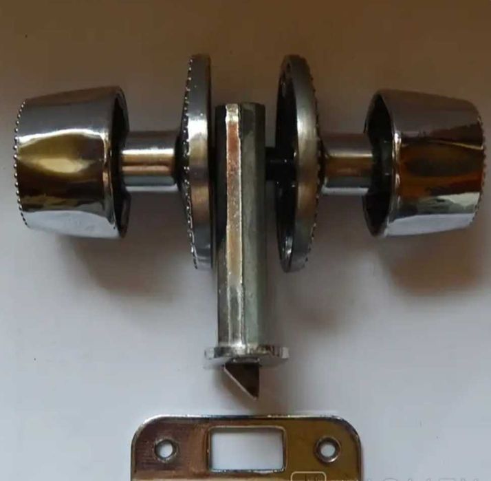 2 ручки винтажные для дверей