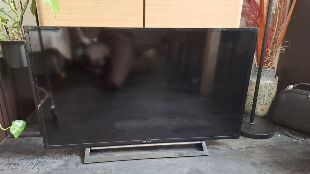 Uszkodzony Sony brawia 40 " KDL40r450b