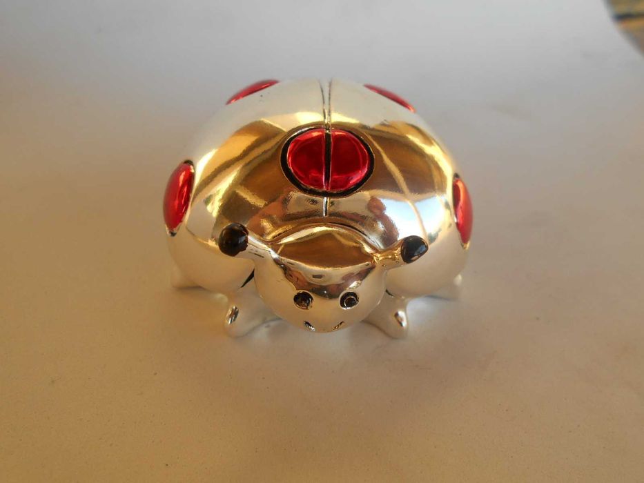 Joaninha de Prata ( Pesa papeis de 223 gr.)