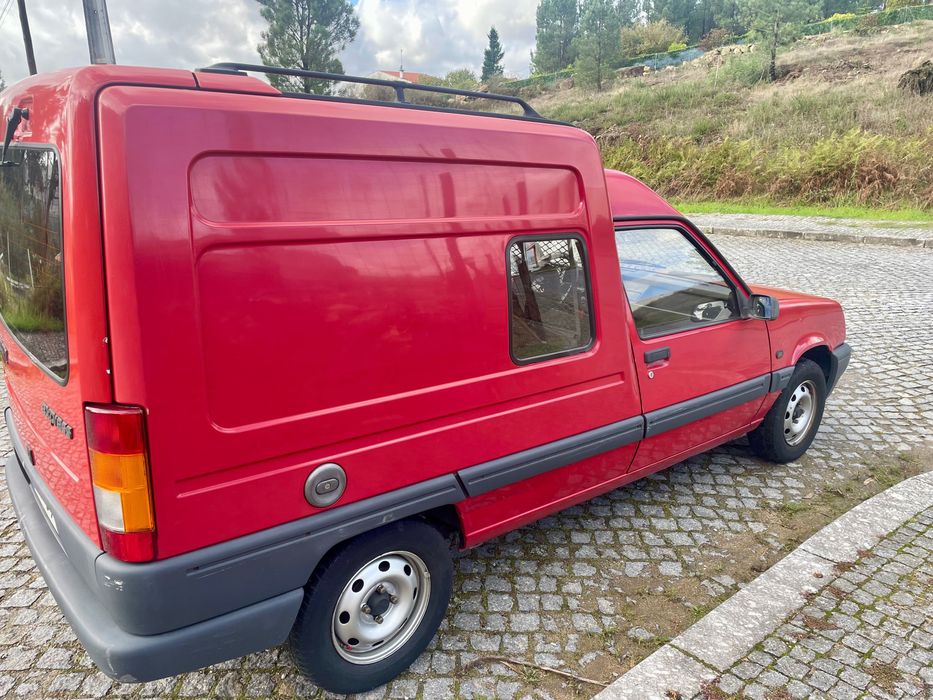 Renault Express 1.6 D em muito bom estado