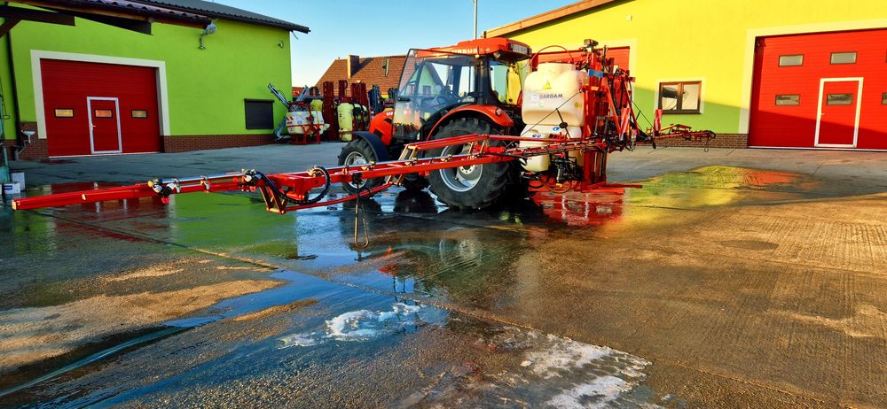 Opryskiwacz zawieszany Bargam