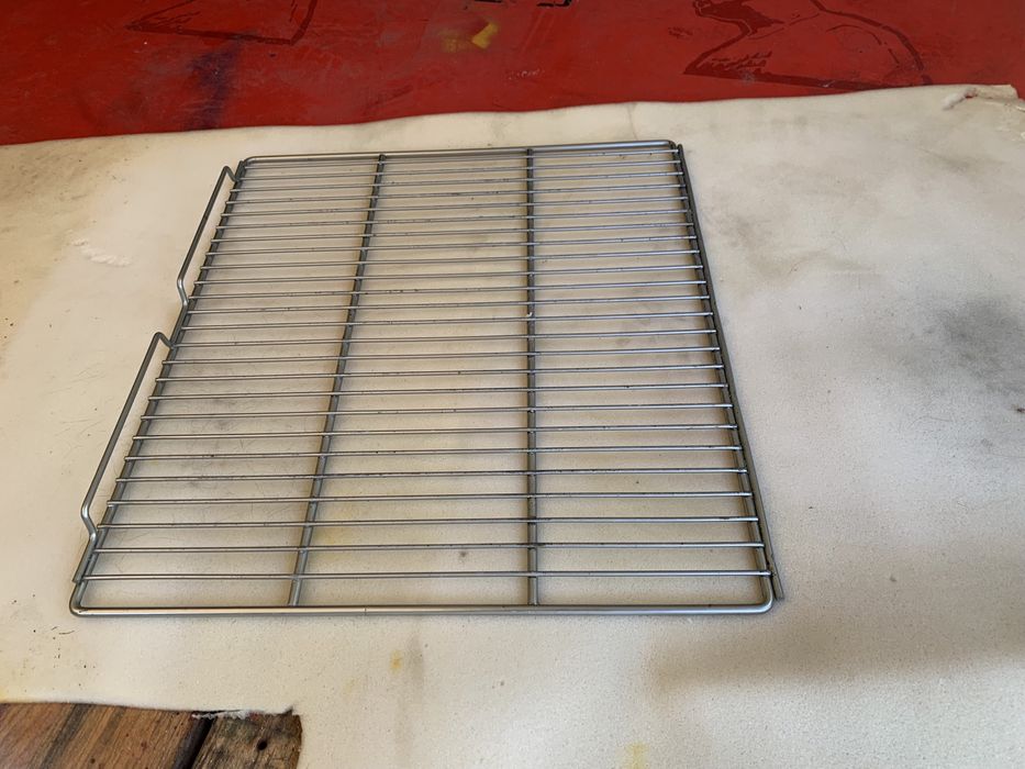 Półka nierdzewna do lodówki zamrażarki.