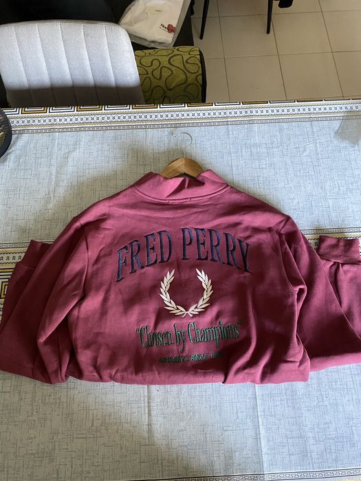 Sweat fred perry vermelha ziper